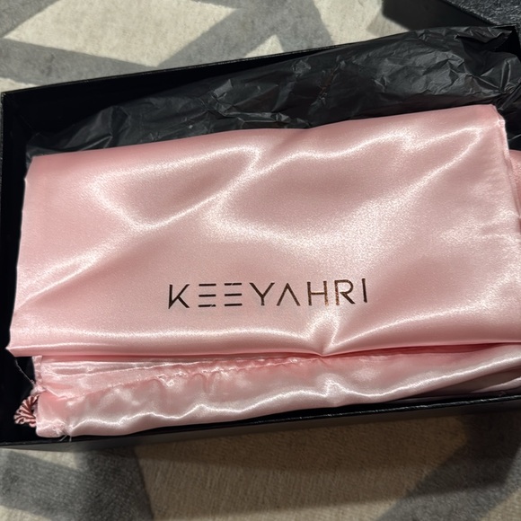 KEEYAHRI Tamu wrap heels 7.5 - Picture 3 of 5